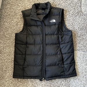 Men’s Large North Face puffer vest